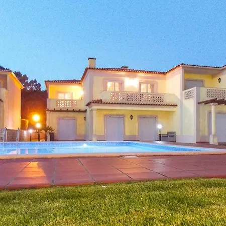 Апартаменты Del Rei Pool View *