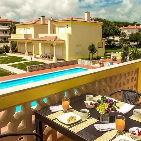 Del Rei Pool View Прайя-дель-Рей